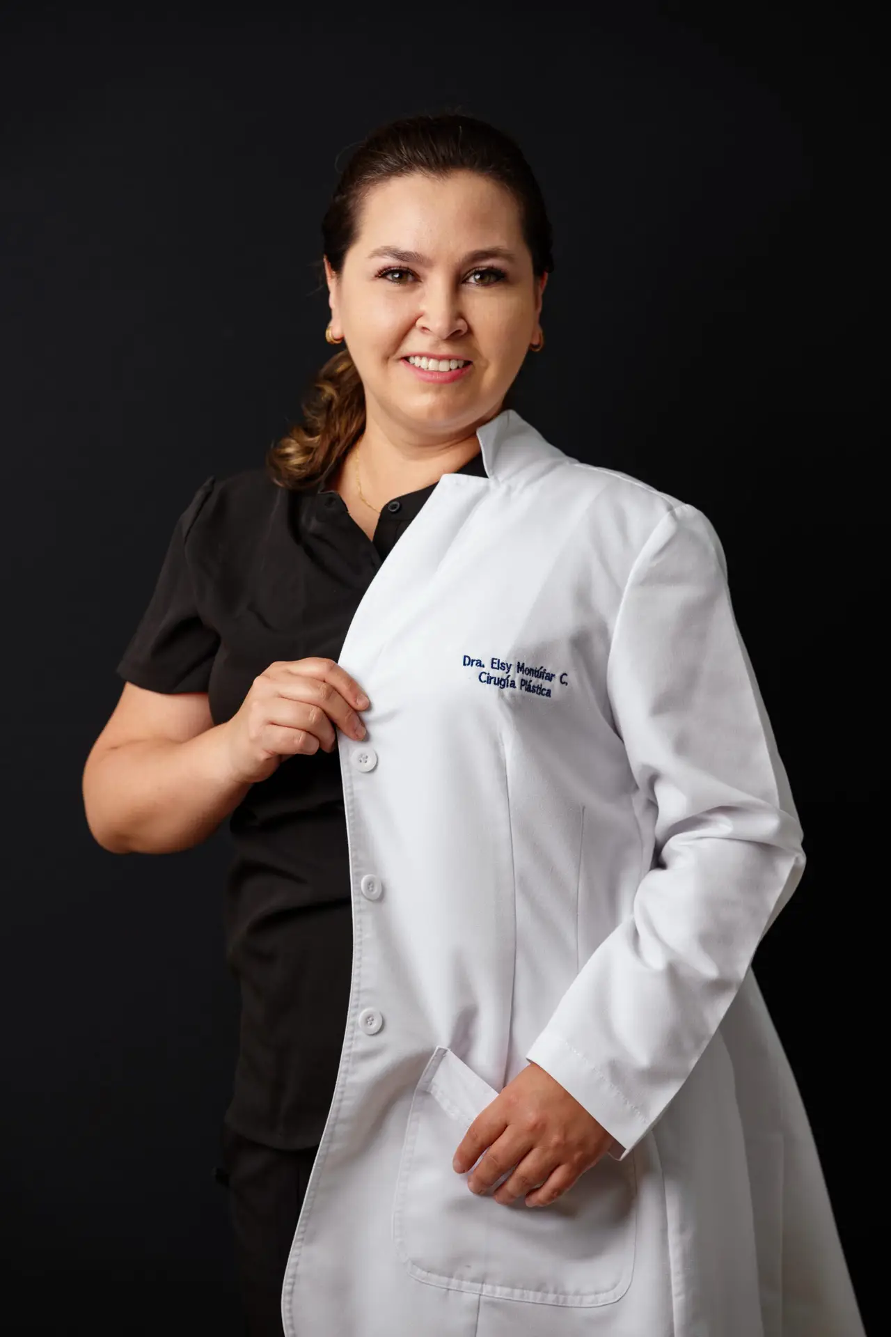 Dr. Elsy Montufar MD — Plastic Surgeon at CER Hospital Tijuana
